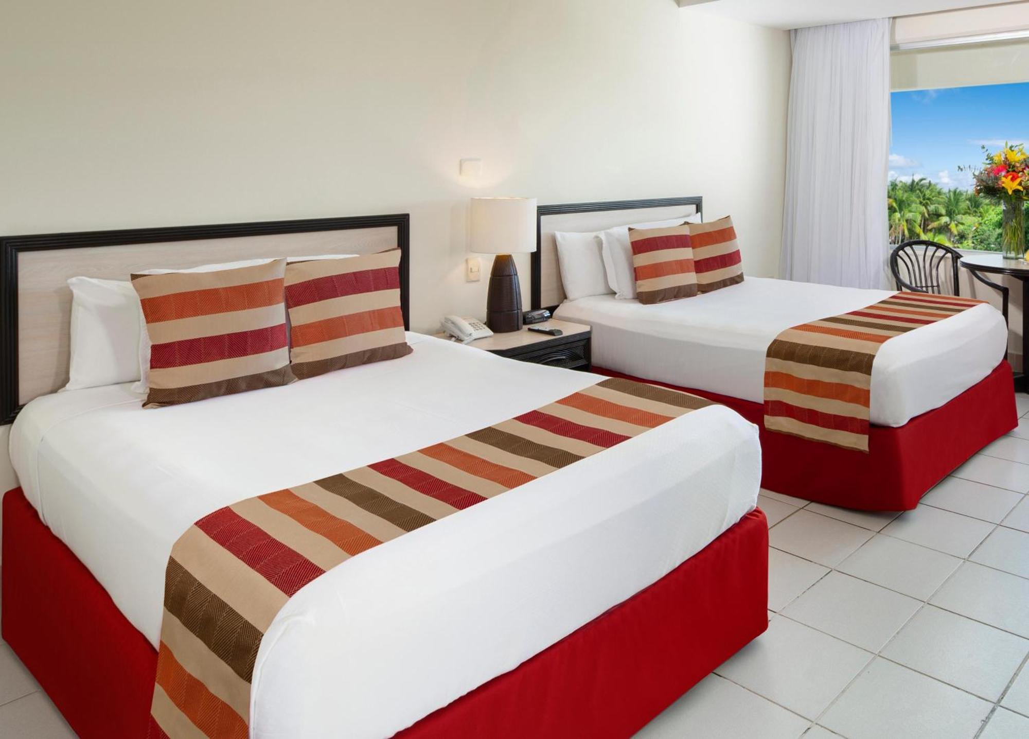 Hotel Oasis Palm Cancún Zewnętrze zdjęcie