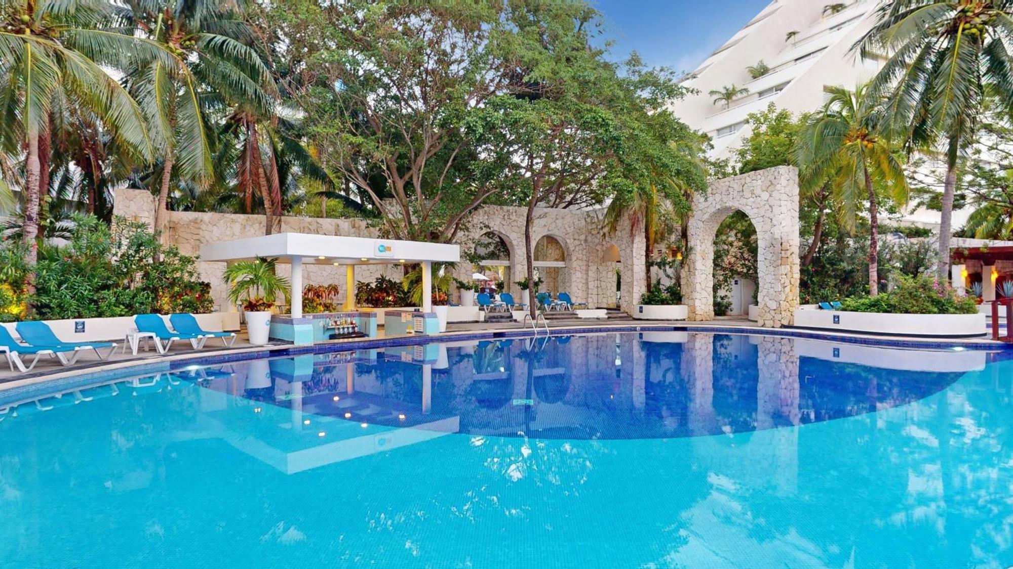 Hotel Oasis Palm Cancún Zewnętrze zdjęcie