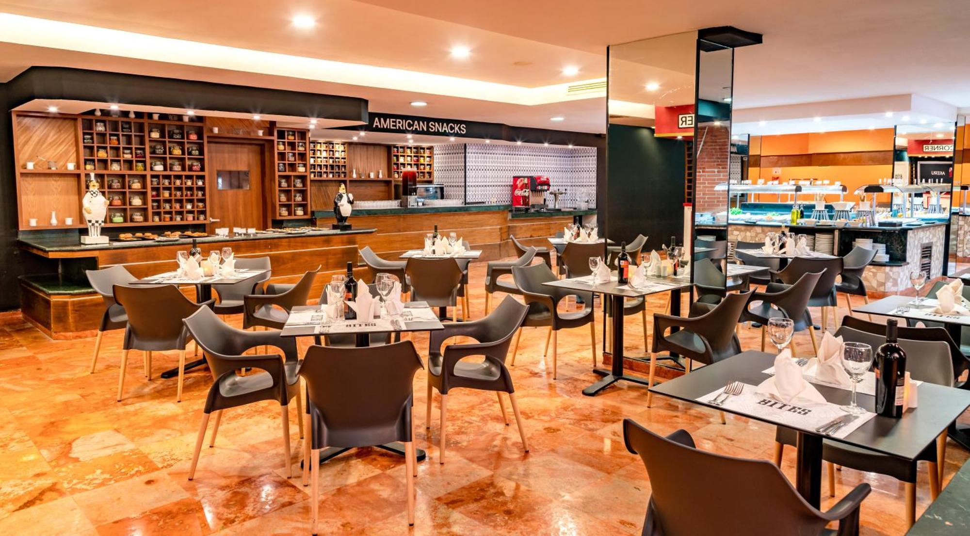 Hotel Oasis Palm Cancún Zewnętrze zdjęcie