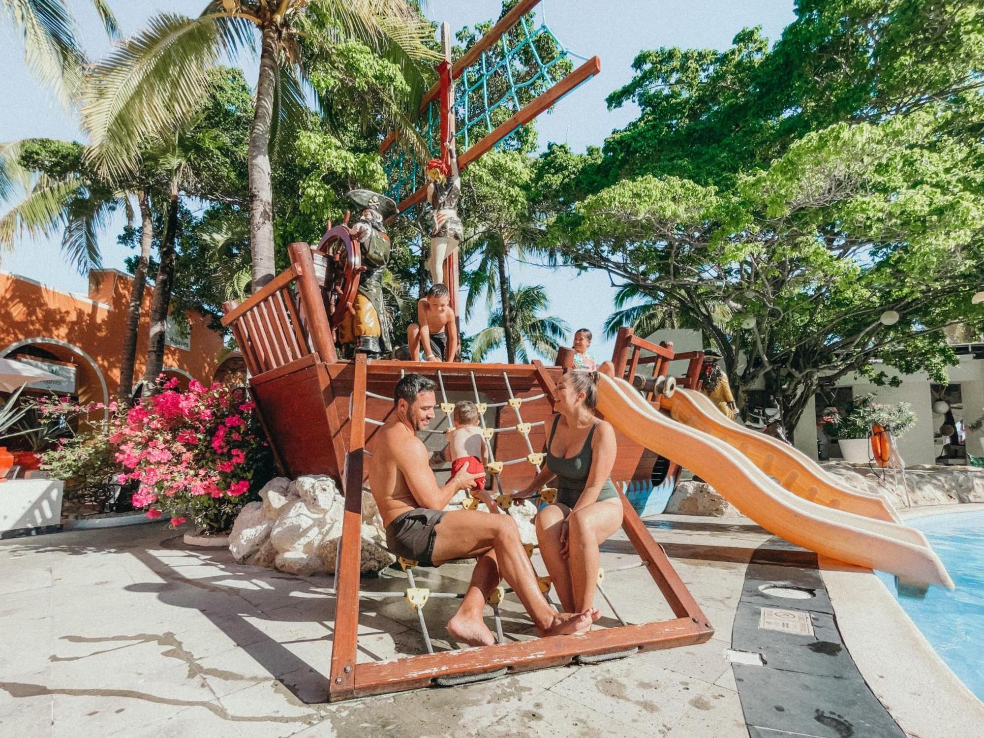 Hotel Oasis Palm Cancún Zewnętrze zdjęcie